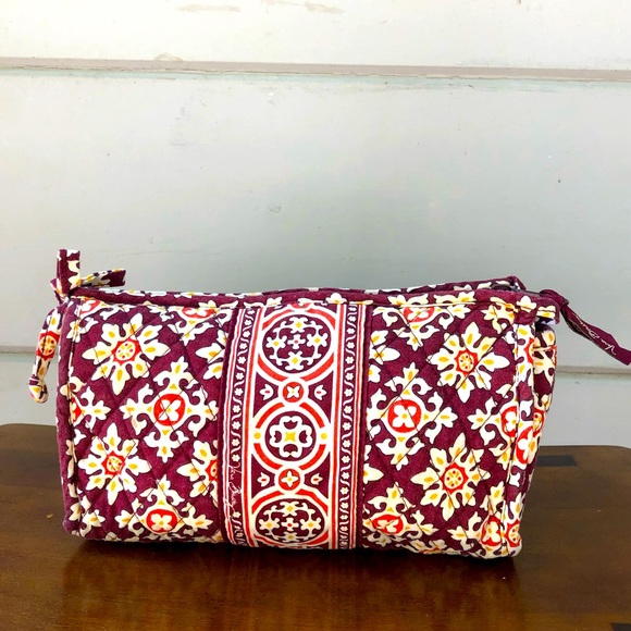 Vera Bradley Pouch Zipper Bag, beautiful pattern - Picture 1 of 6